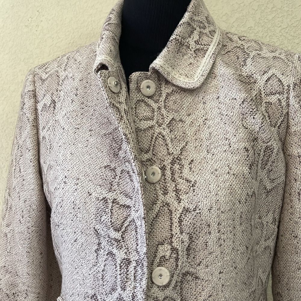 Tahari - Picture 5 of 15